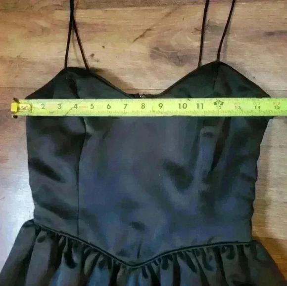 Vintage 1980's Black Satin Pleated Midi Dress Size 5/6 - Picture 6 of 7